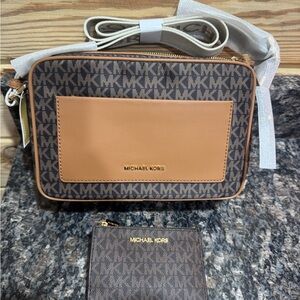 Michael Kors Signature Brown and Tan Messenger crossbody purse Bag set